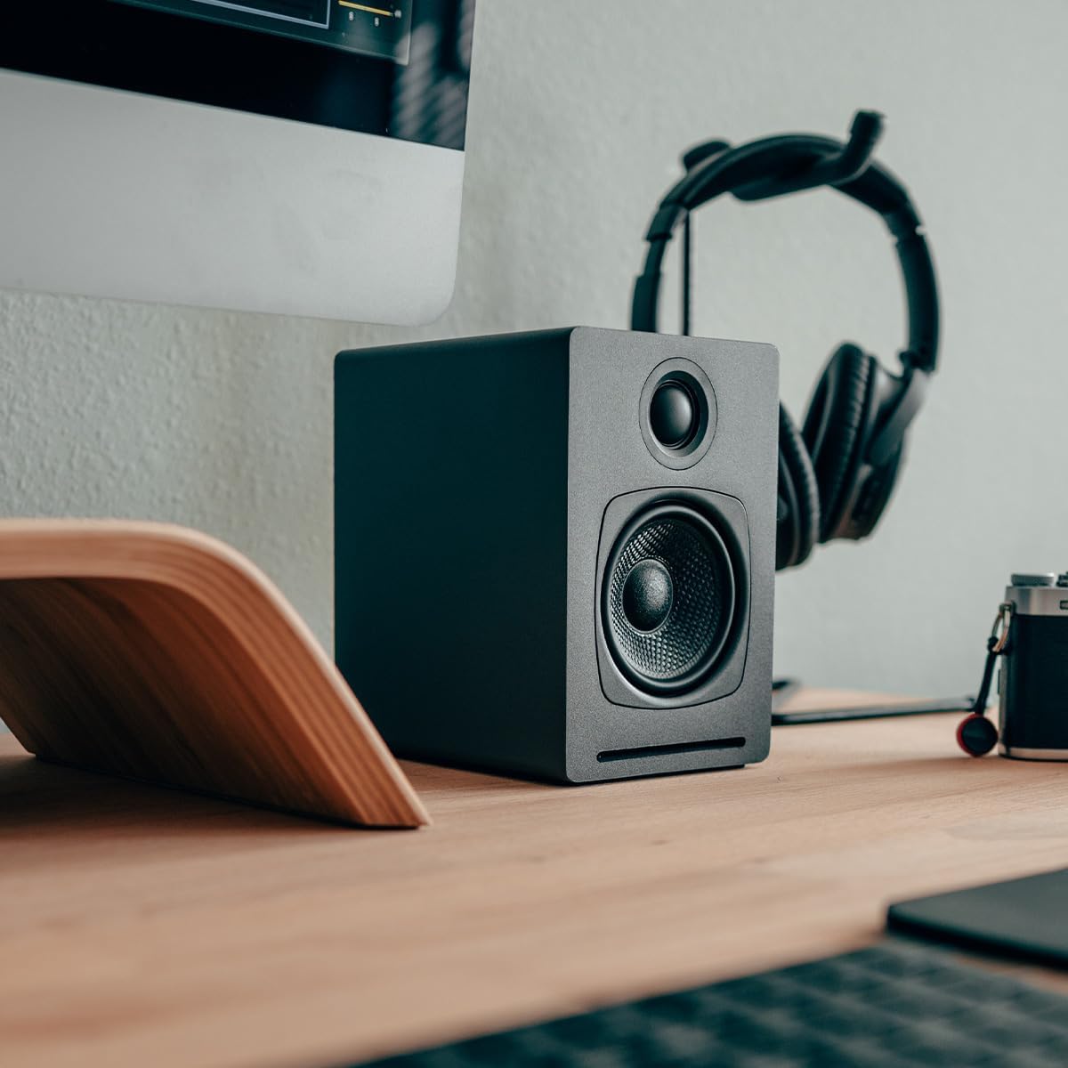 Audioengine A1 Wireless Computer Speakers - 60 W Bluetooth Desktop PC Computer Speakers - Gaming, Music and More
