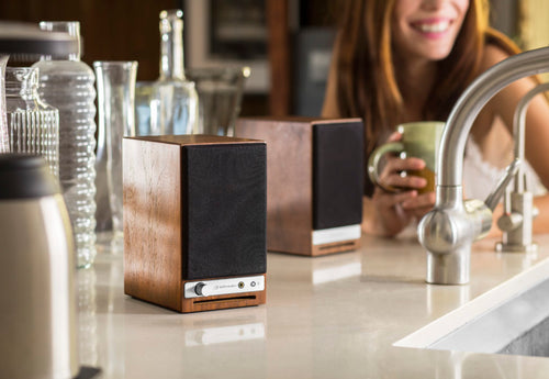 How To Use Wireless Bluetooth Speaker Systems