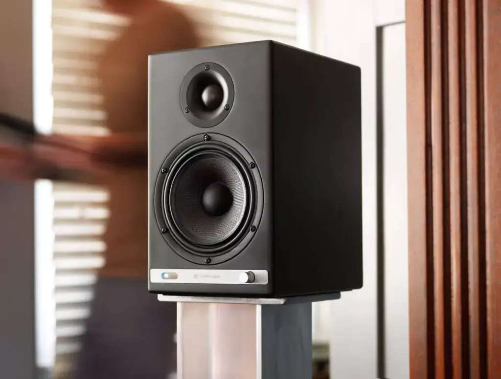 hd6 black aluminum 1024x776 2 676a59f747115